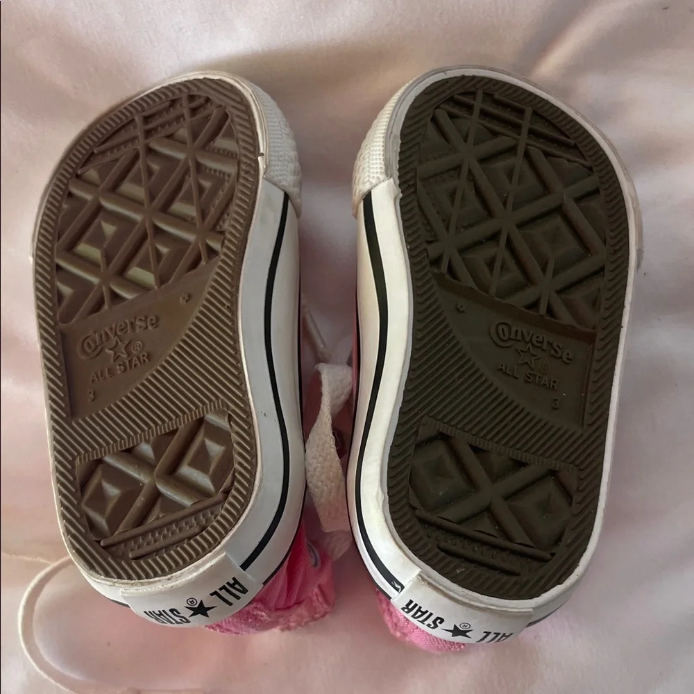 Converse Kids Pink High-Tops